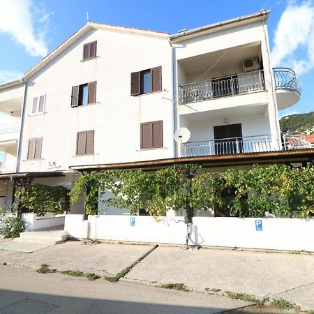 Apartments Vladan With Terrace Baška Dış mekan fotoğraf