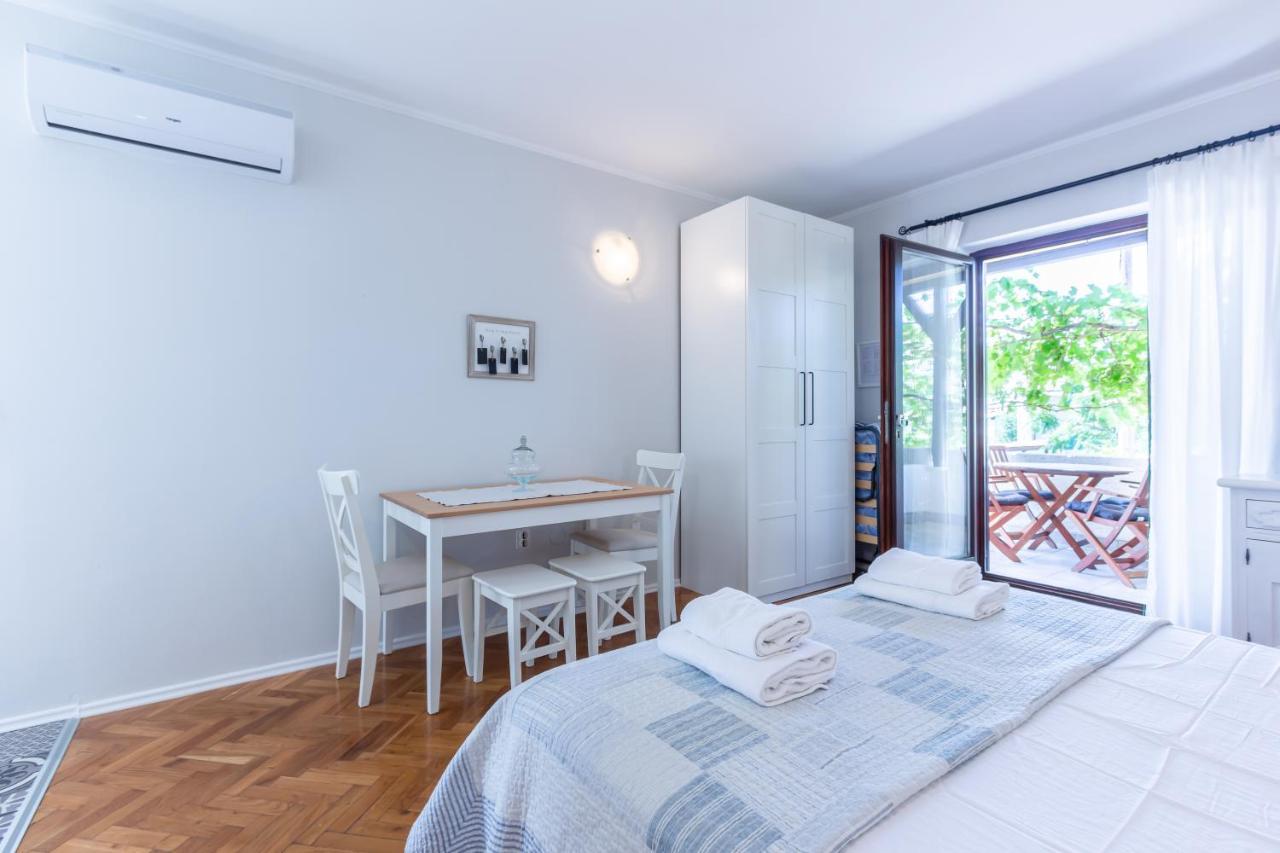 Apartments Vladan With Terrace Baška Dış mekan fotoğraf